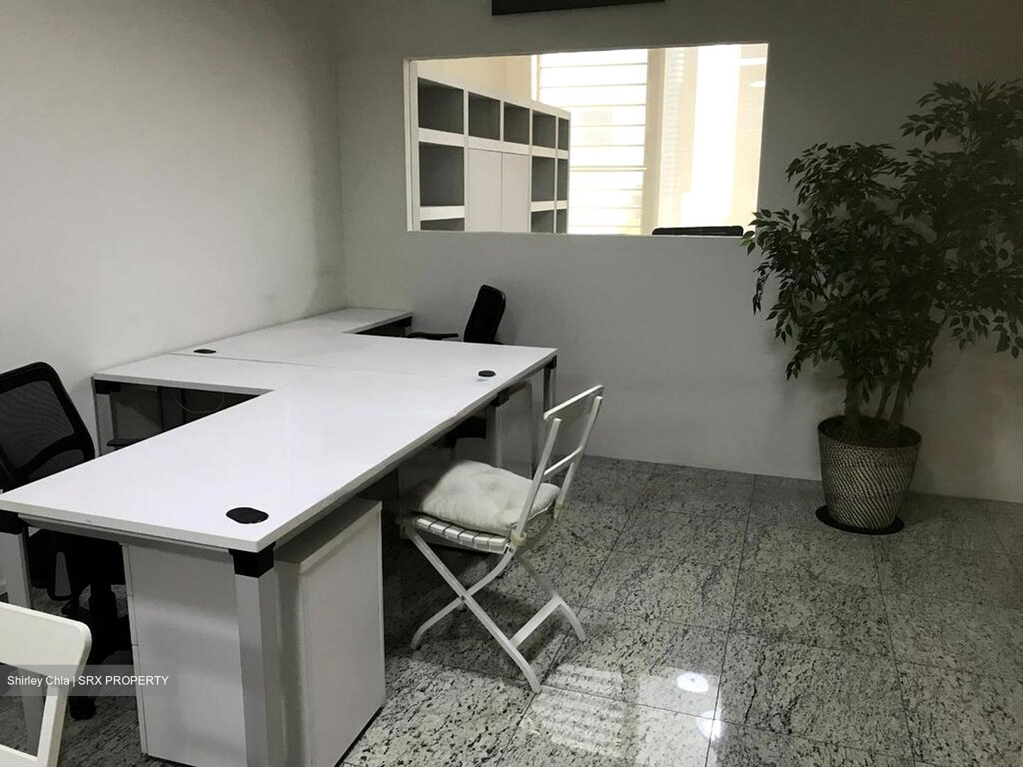 Clarke Quay MRT (D1), Office #454175061